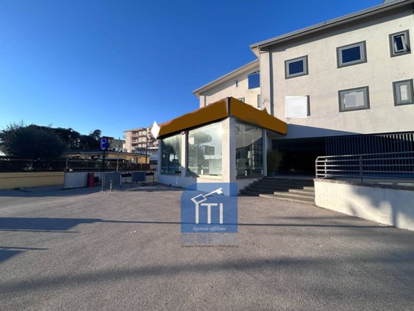 negozio in affitto a Villaricca