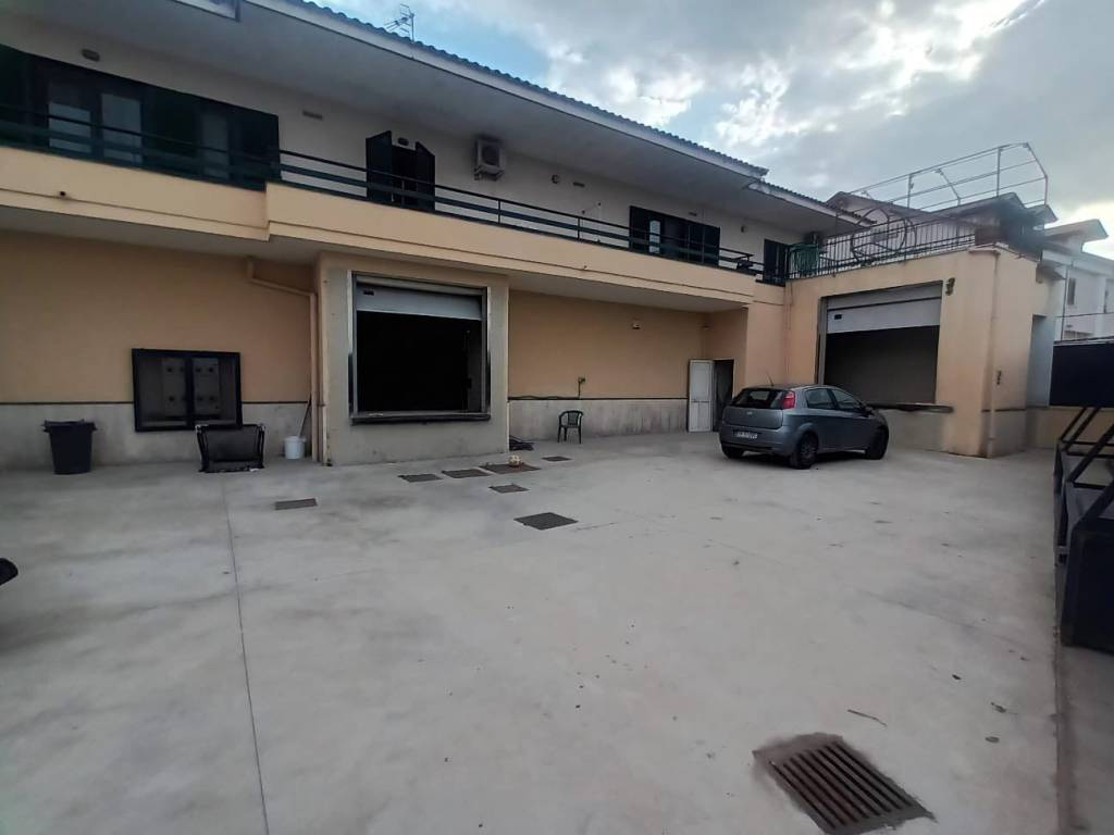 negozio in affitto a Villaricca