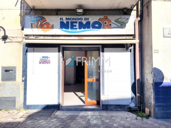negozio in affitto a Volla