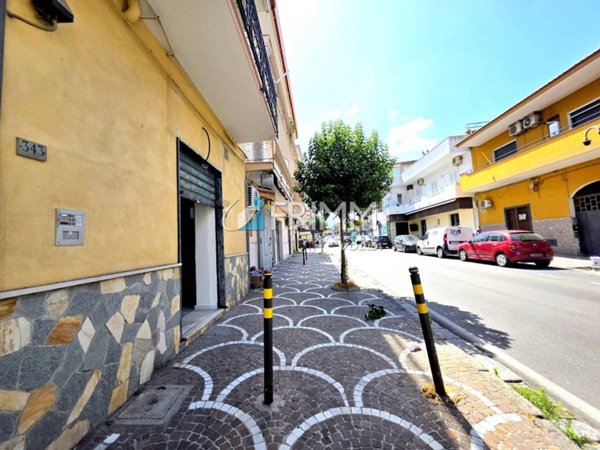 negozio in affitto a Volla