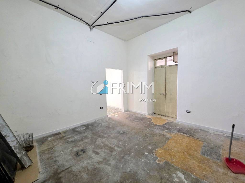 negozio in affitto a Volla
