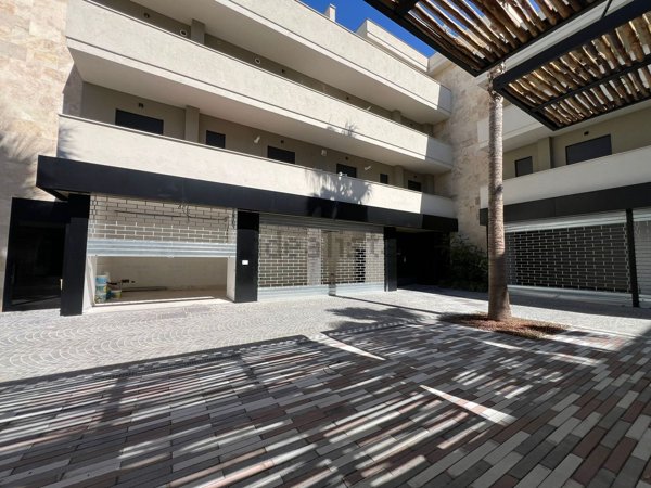 negozio in affitto a Volla