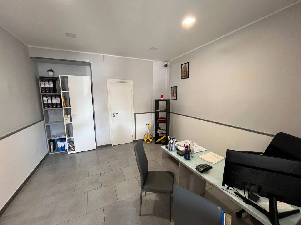 ufficio in affitto a Volla