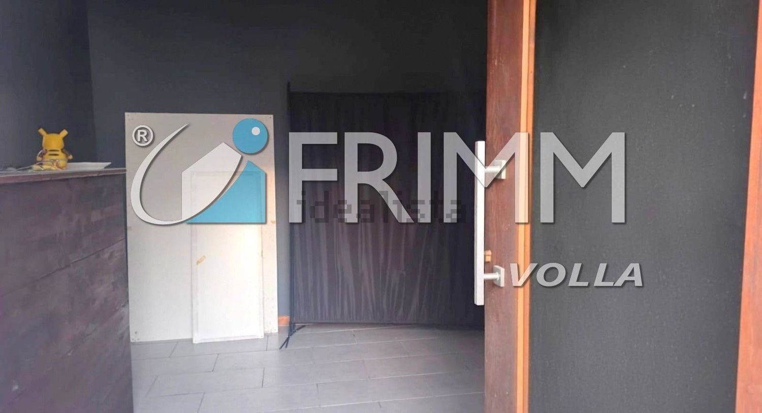 locale commerciale in affitto a Volla