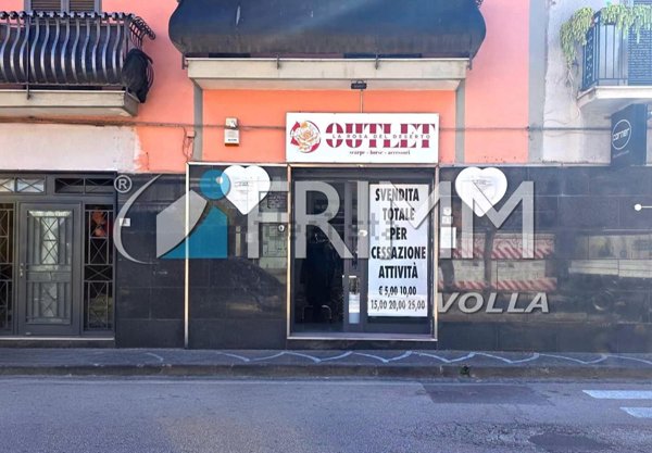 locale commerciale in affitto a Volla
