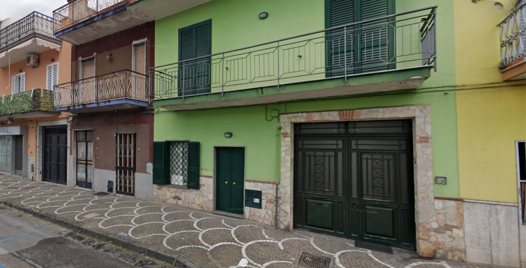 locale commerciale in affitto a Volla