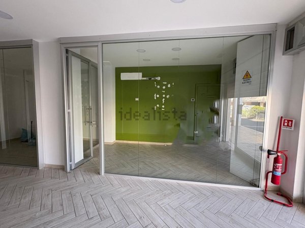 locale commerciale in affitto a Volla