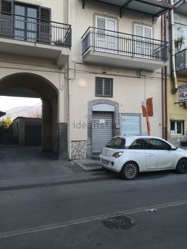 locale commerciale in affitto a Santa Maria la Carità