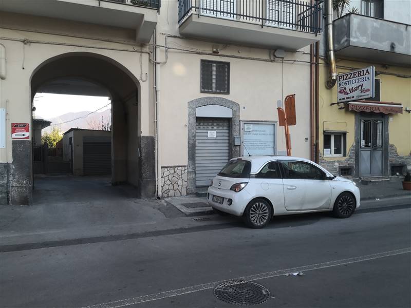 negozio in affitto a Santa Maria la Carità