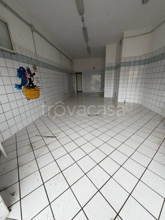 negozio in affitto a Santa Maria la Carità