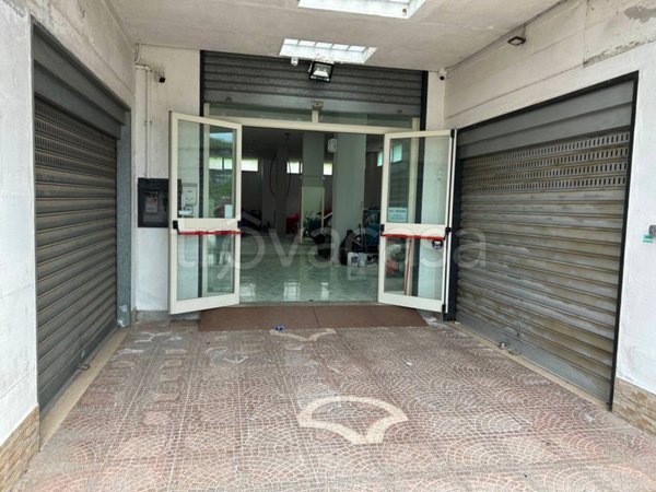 locale commerciale in affitto ad Aiello del Sabato