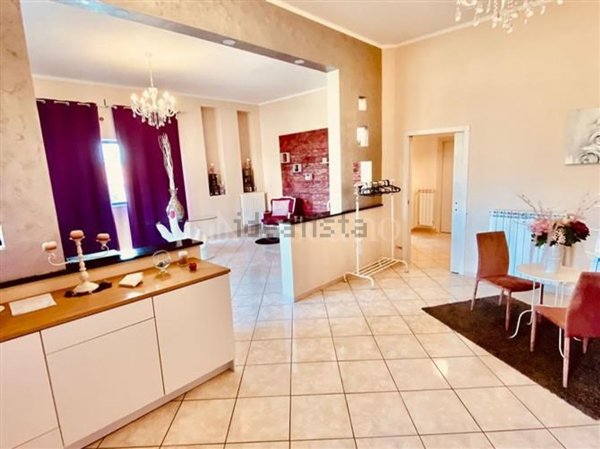 locale commerciale in affitto ad Aiello del Sabato