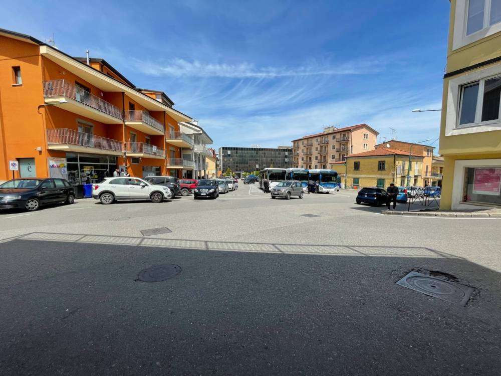 locale commerciale in affitto ad Ariano Irpino