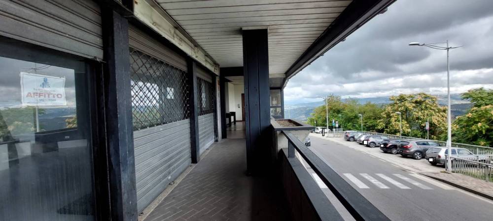 locale commerciale in affitto ad Ariano Irpino