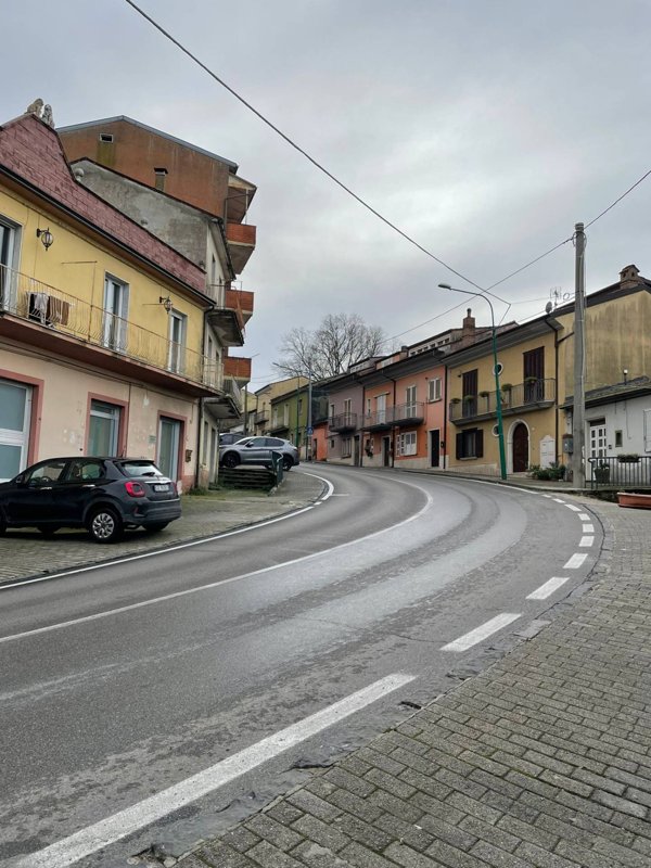 locale commerciale in affitto ad Ariano Irpino