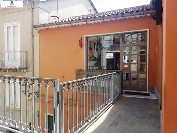 locale commerciale in affitto ad Ariano Irpino