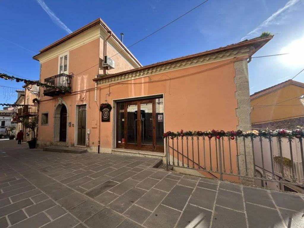 negozio in vendita ad Ariano Irpino