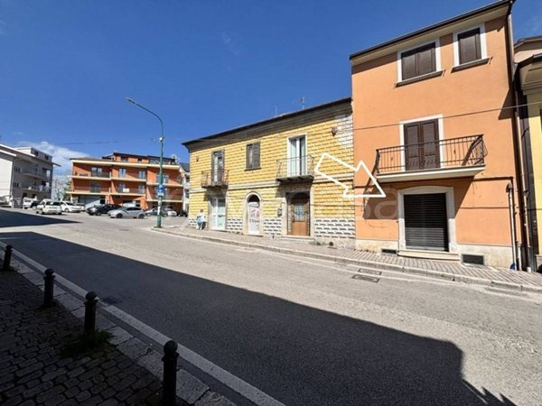 negozio in affitto ad Ariano Irpino