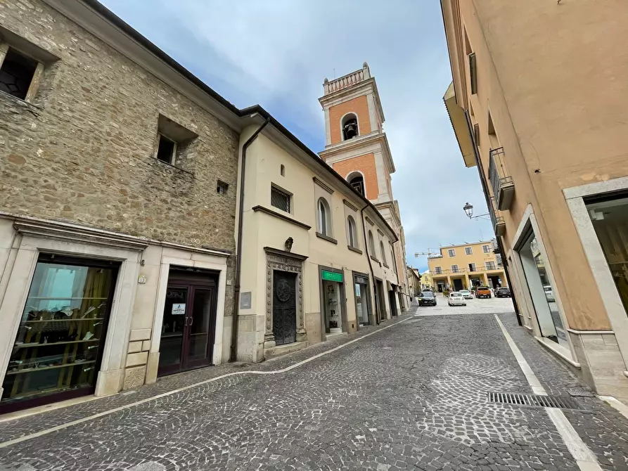 locale commerciale in affitto ad Ariano Irpino