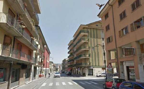 locale commerciale in affitto ad Atripalda