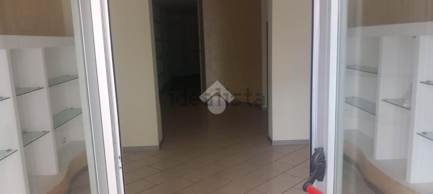 locale commerciale in affitto ad Atripalda