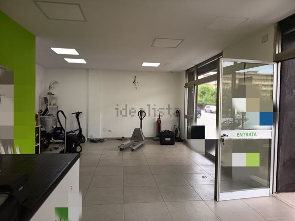 locale commerciale in affitto ad Atripalda