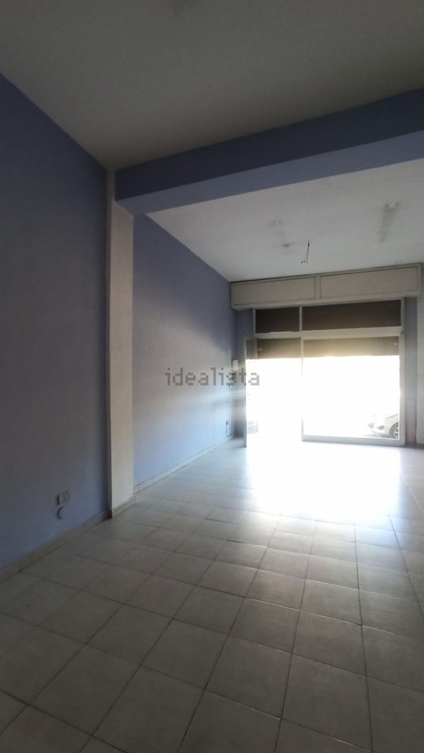 locale commerciale in affitto ad Atripalda