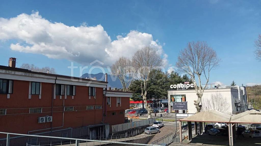 negozio in affitto ad Atripalda