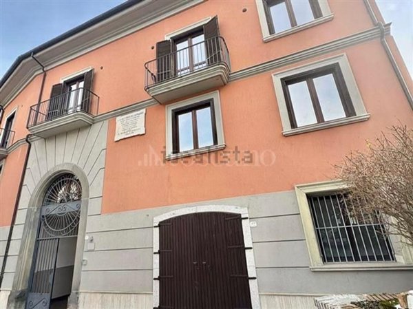 locale commerciale in affitto ad Atripalda