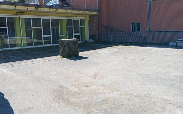 negozio in affitto ad Atripalda