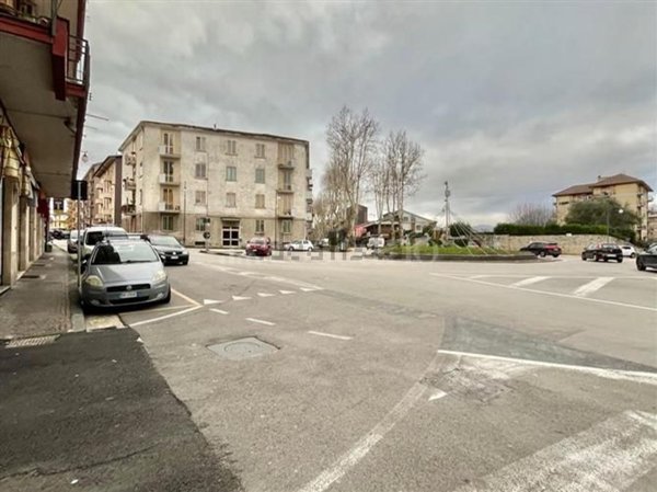 locale commerciale in affitto ad Atripalda