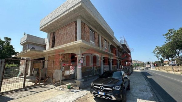 locale commerciale in affitto ad Avella