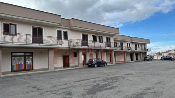 locale commerciale in affitto ad Avella