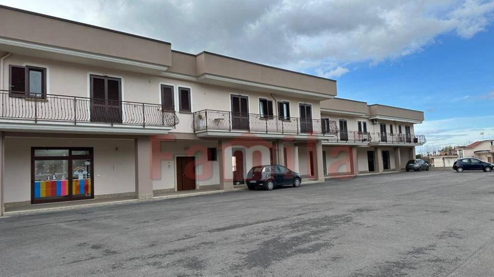 locale commerciale in affitto ad Avella