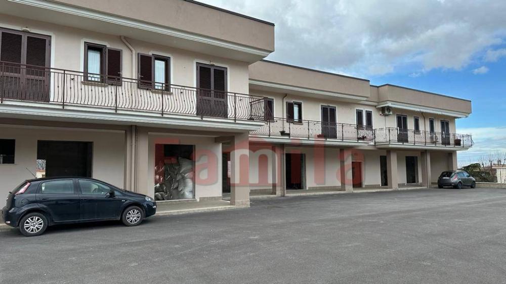 locale commerciale in affitto ad Avella