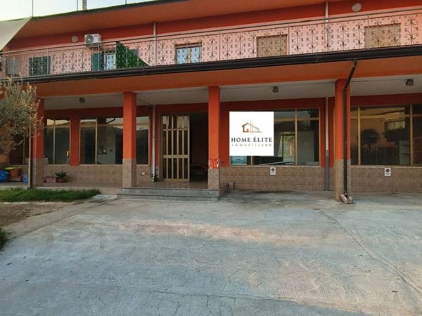 negozio in affitto ad Avella