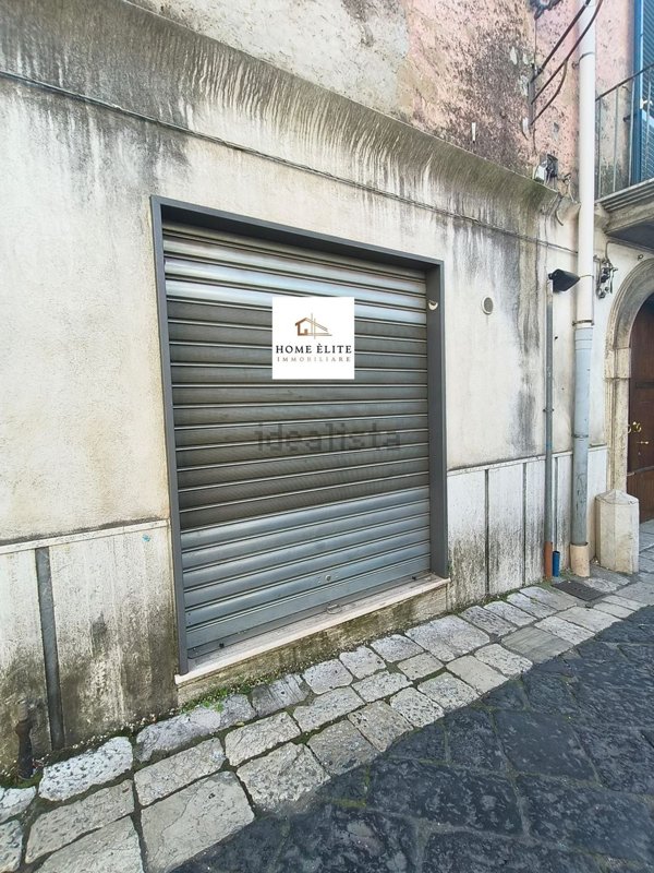 locale commerciale in affitto ad Avella