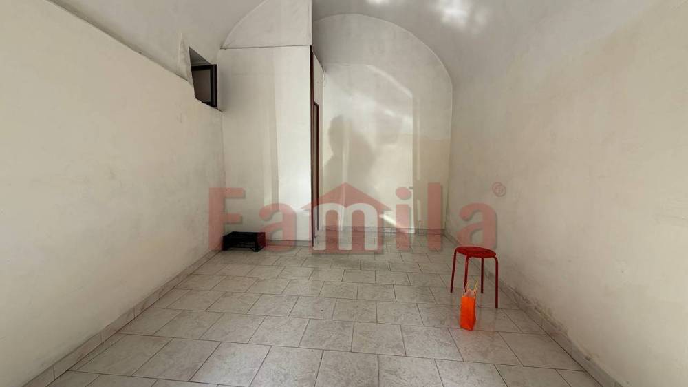 locale commerciale in affitto ad Avella