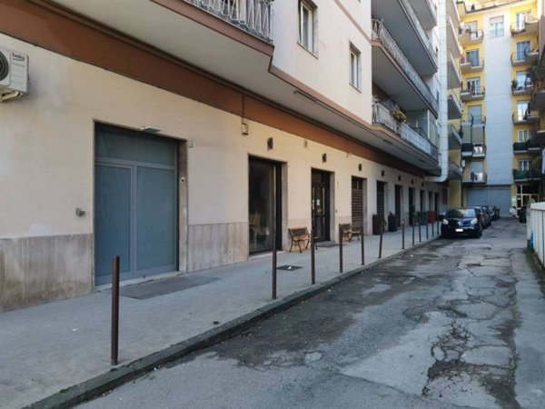 negozio in affitto ad Avellino