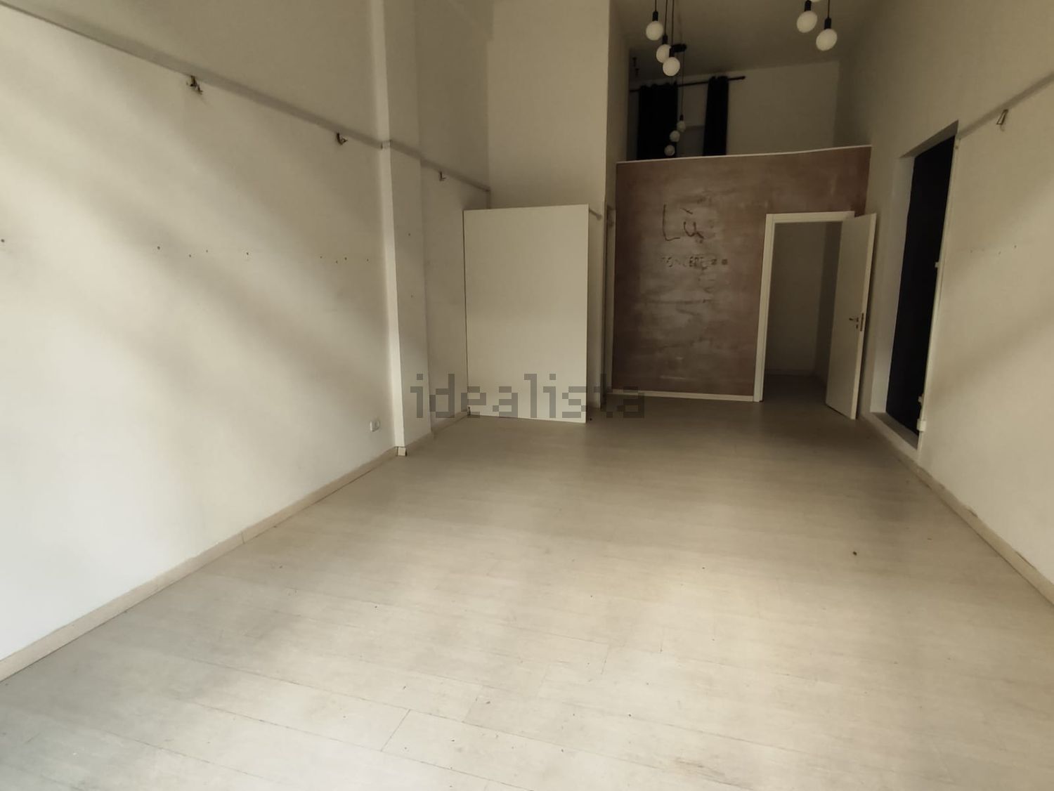 locale commerciale in affitto ad Avellino