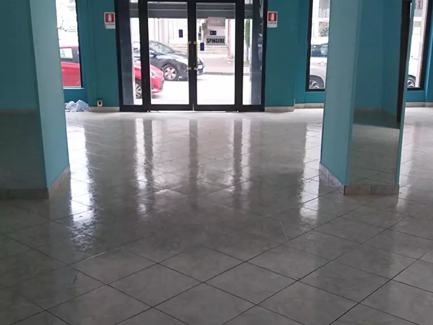 negozio in affitto ad Avellino