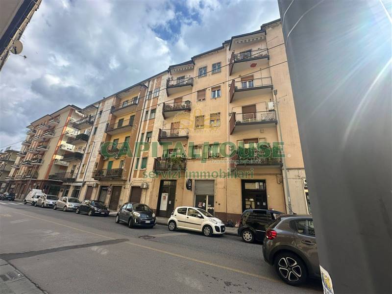 locale commerciale in affitto ad Avellino