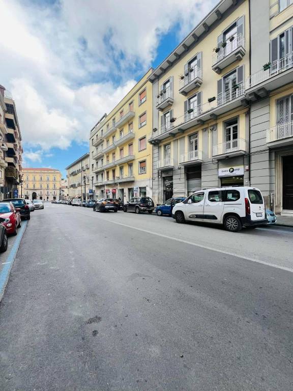 ufficio in affitto ad Avellino