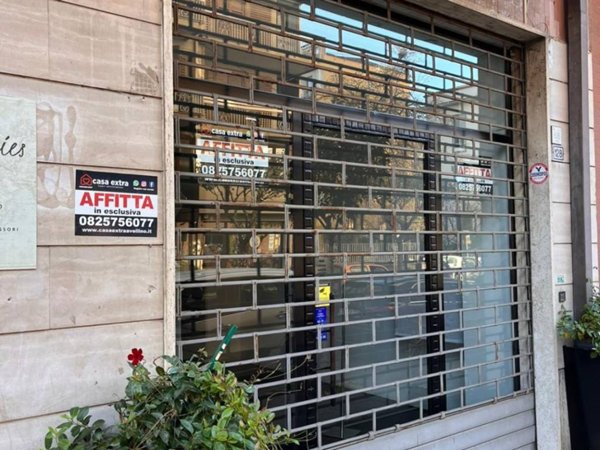 negozio in affitto ad Avellino