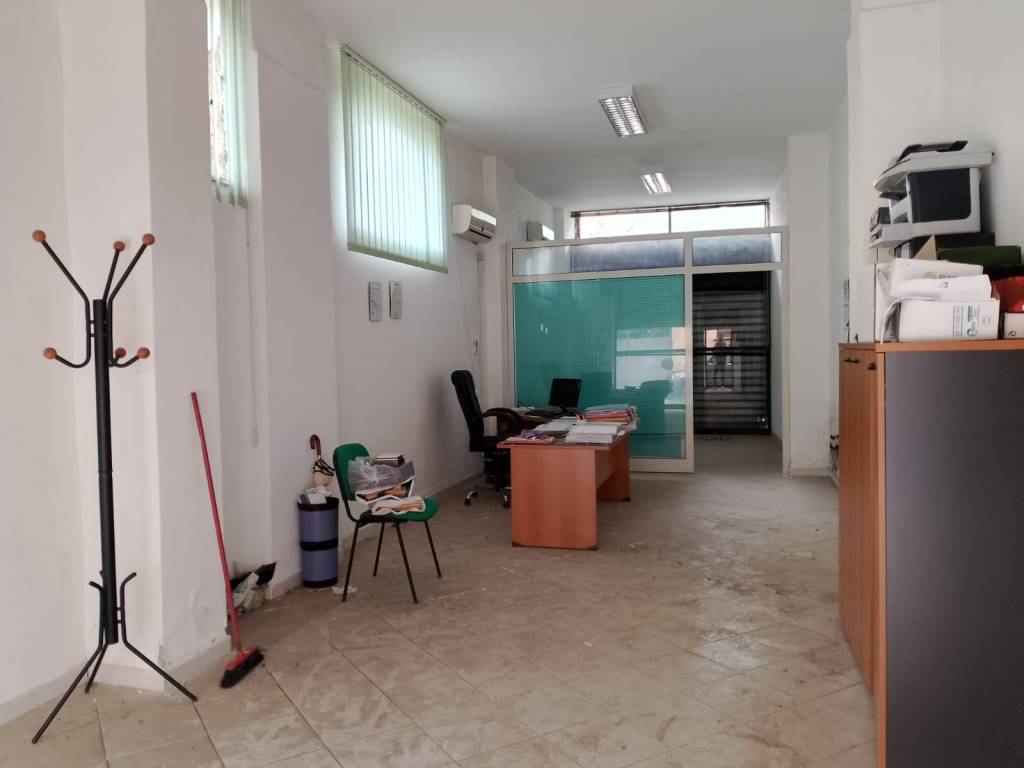 negozio in affitto ad Avellino