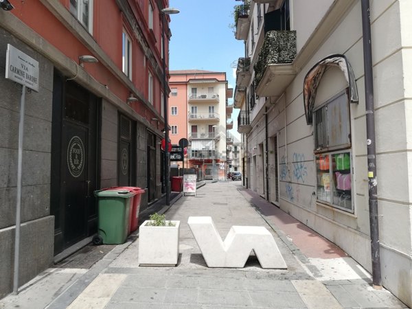 locale commerciale in affitto ad Avellino in zona Centro Città