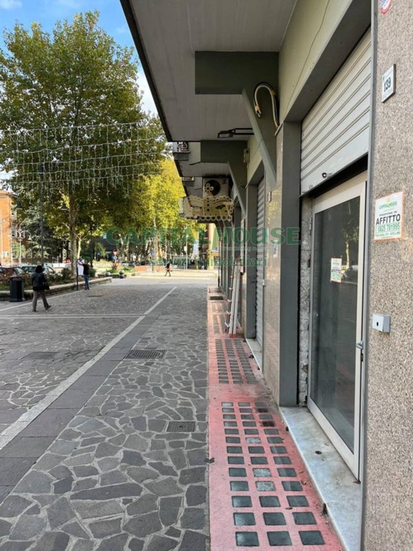 locale commerciale in affitto ad Avellino in zona Centro Città
