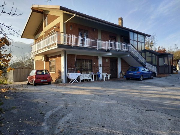 casa indipendente in affitto ad Avellino