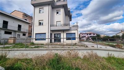 locale commerciale in affitto ad Avellino