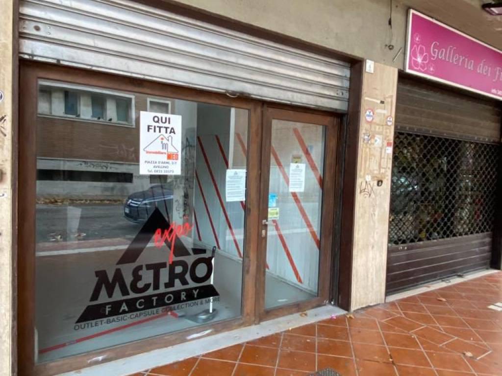 negozio in affitto ad Avellino